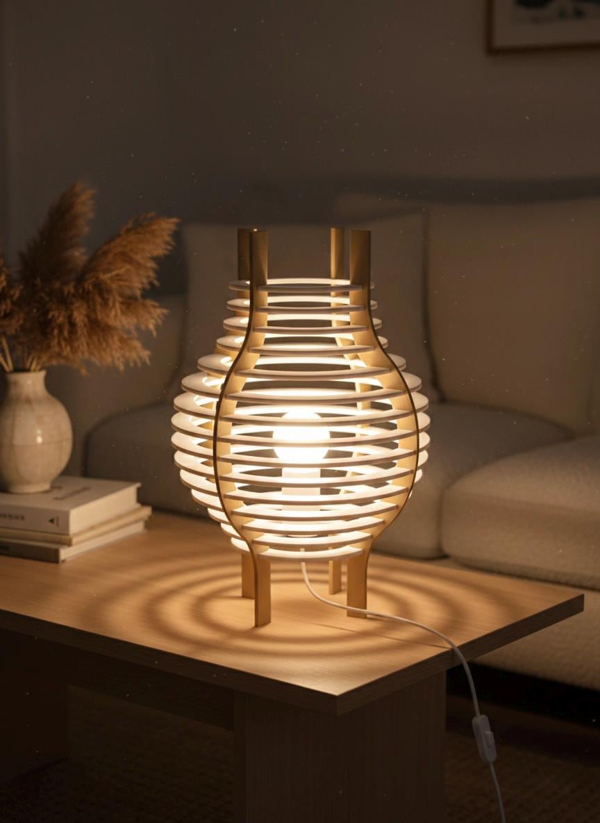 AKARI Japandi Design-Tischlampe – 15-Ring Skulptur aus dem 3D-Druck | Weiß & Beige | E14 LED